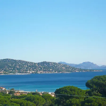 Willa Lu-cy Sainte-Maxime